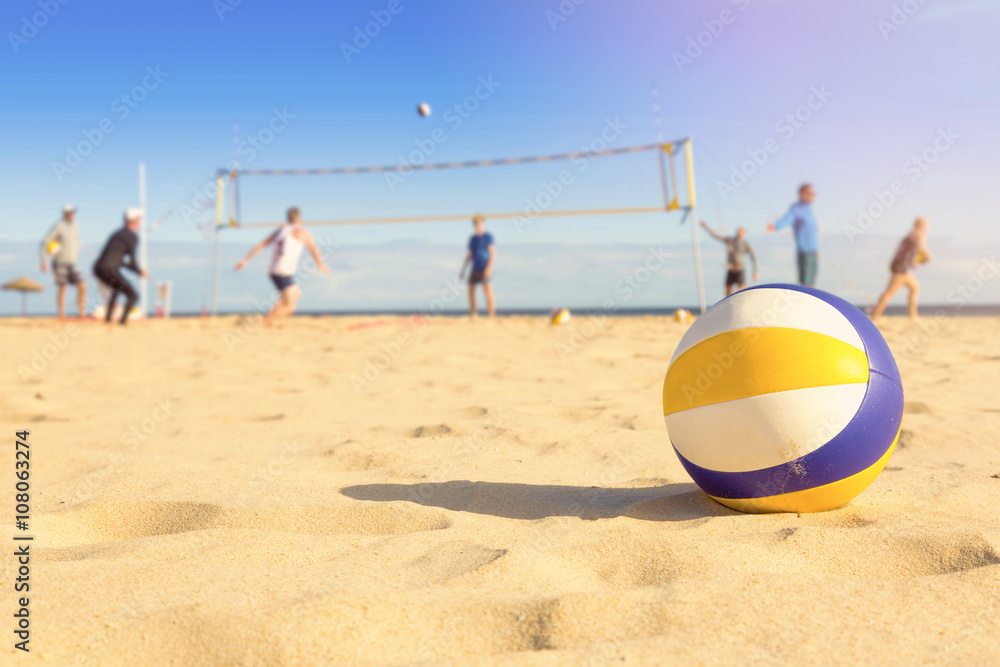 Obraz Tryptyk group of friends playing beach