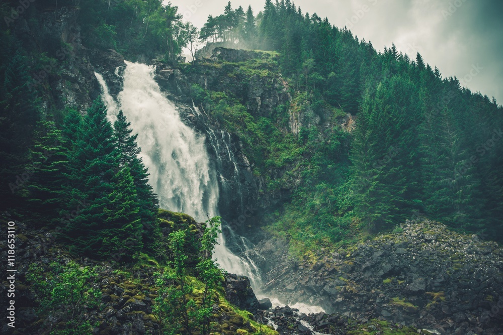 Obraz Tryptyk Scenic Norwegian Waterfall
