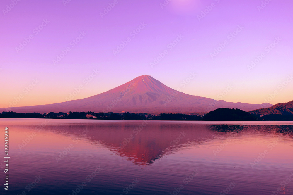 Obraz na płótnie 河口湖から赤富士