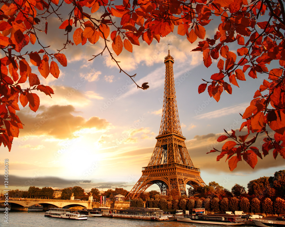 Obraz Dyptyk Eiffel Tower with autumn