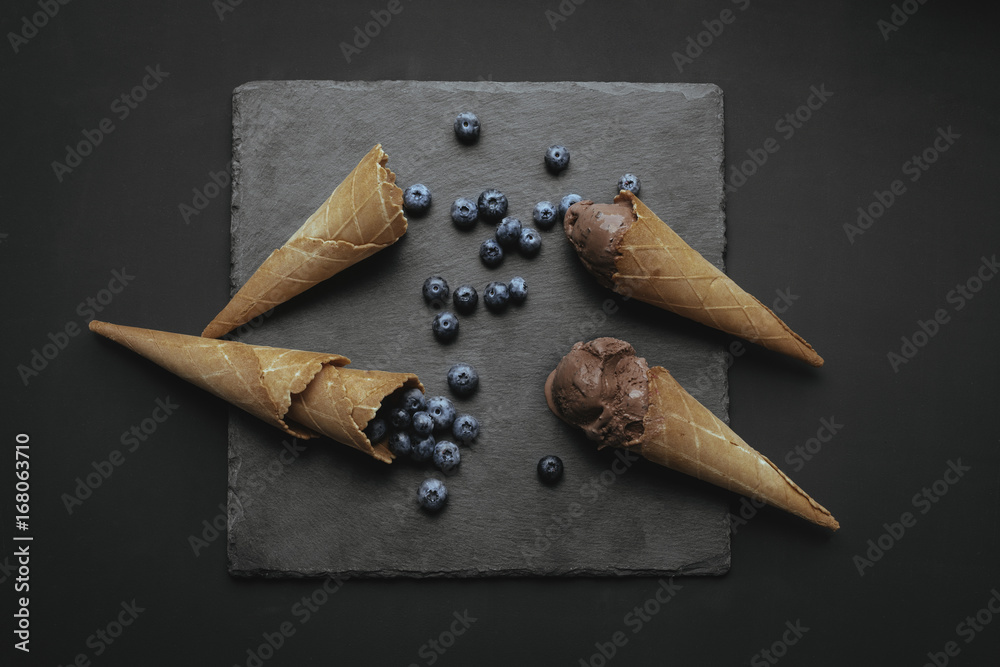 Obraz Tryptyk delicious homemade ice cream
