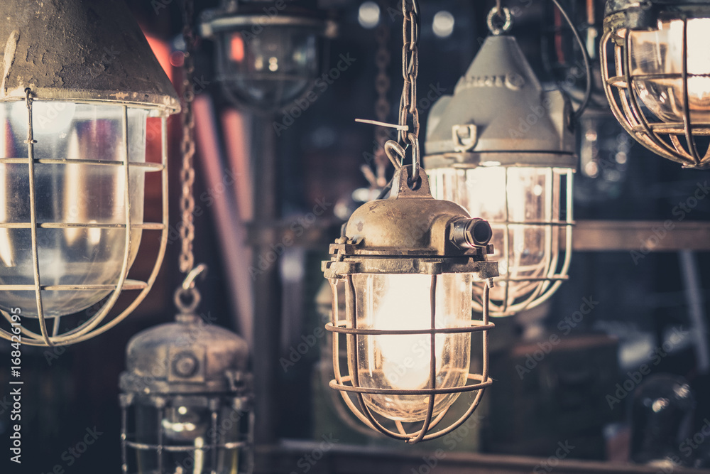 Obraz Tryptyk industrial lamps, hanging
