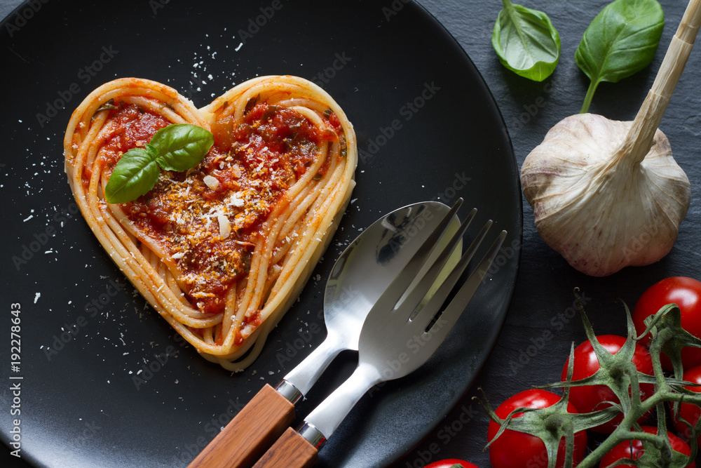 Obraz Tryptyk Spaghetti pasta heart love