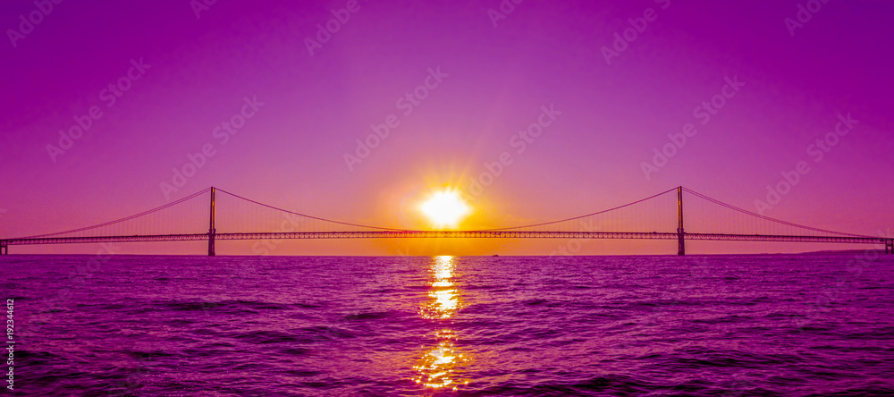 Obraz Tryptyk Sunset view and Mackinac