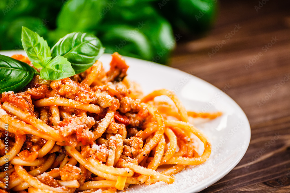 Obraz Tryptyk Pasta with meat, tomato sauce