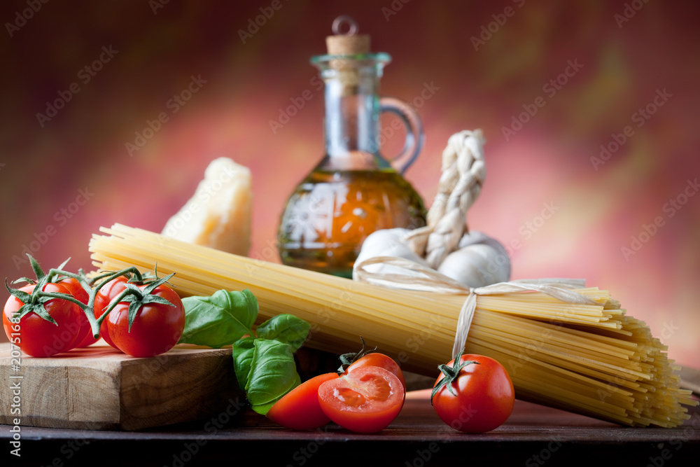 Fototapeta Italian pasta with basic