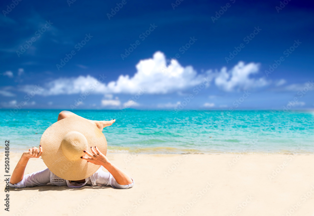 Fototapeta woman relax on the beach.