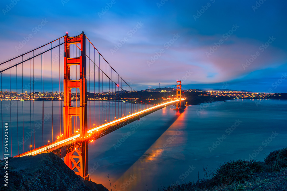 Fototapeta Golden Gate Bridge at night