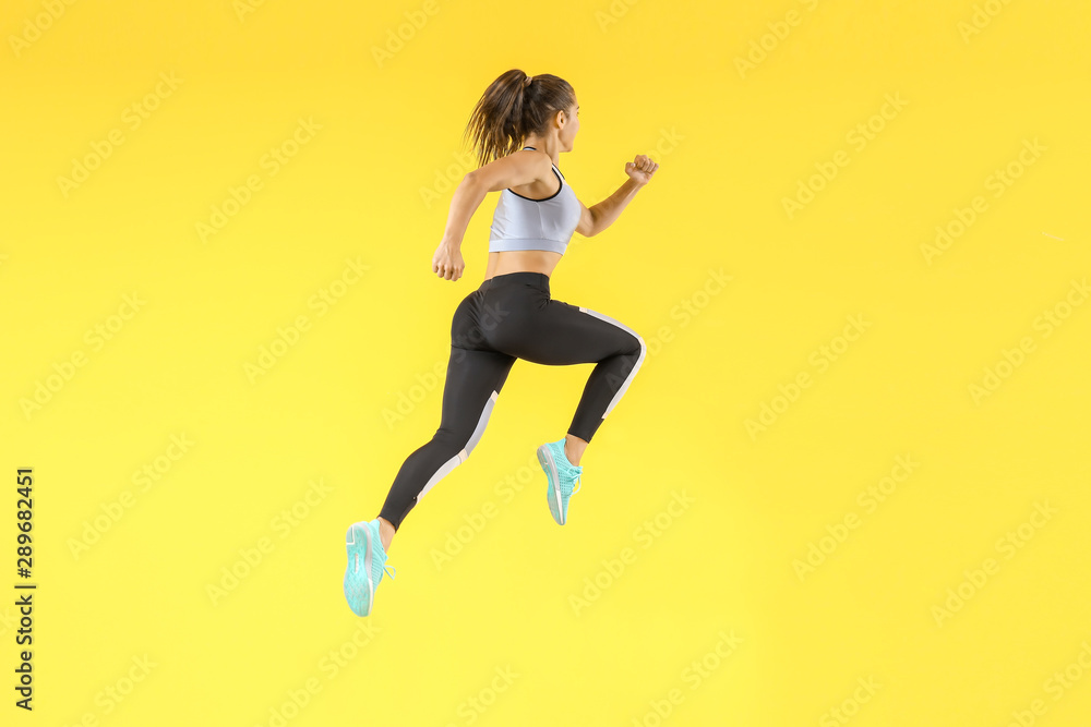 Obraz na płótnie Running sporty woman on color