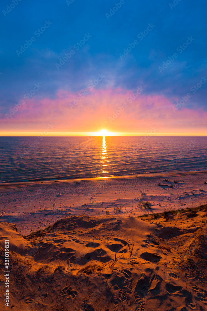 Obraz Dyptyk Stunning sunset clouds above