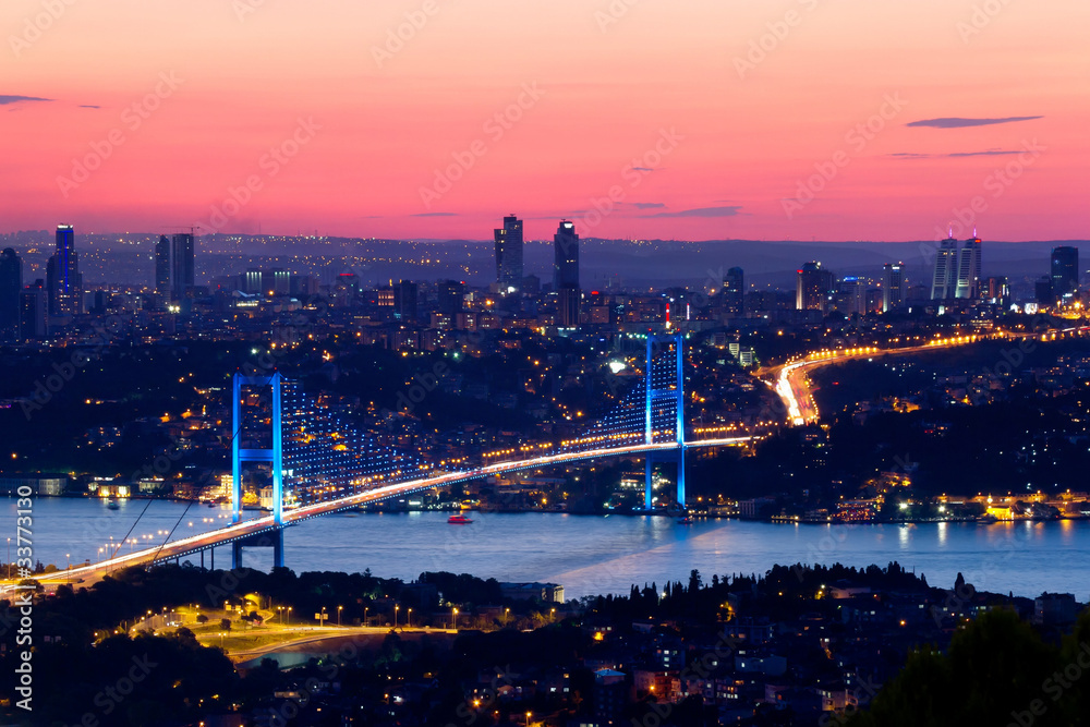 Fototapeta Istanbul Bosporus Bridge on