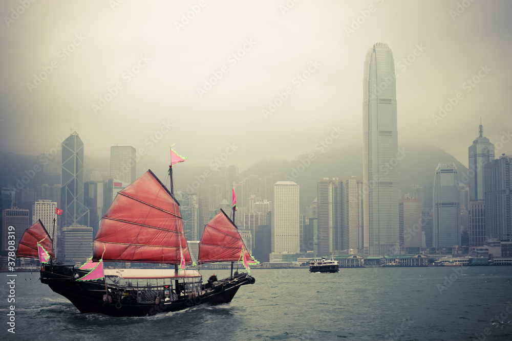 Fototapeta chinese style sailboat in Hong