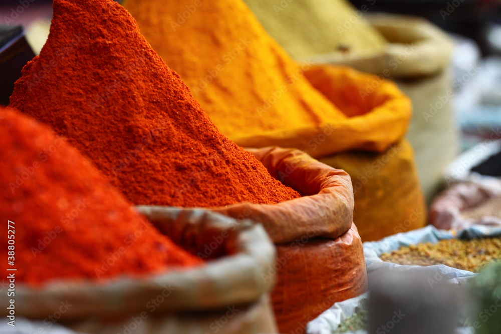 Obraz na płótnie Traditional spices market in