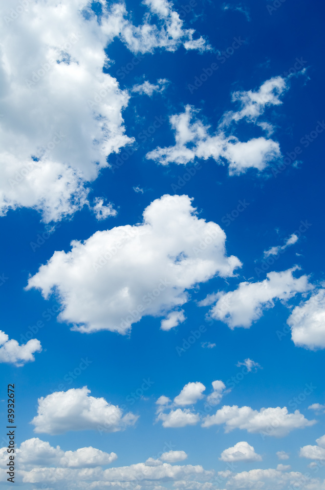 Obraz na płótnie White clouds in the blue sky.