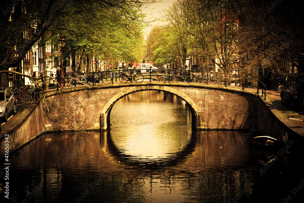 Obraz Tryptyk Amsterdam. Romantic bridge