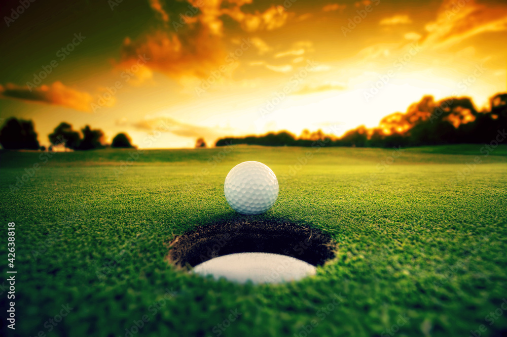 Fototapeta Golf Ball near hole