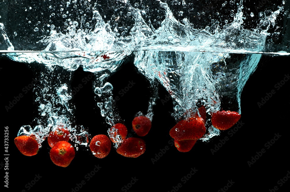 Obraz Tryptyk Strawberry Fruit Splash on