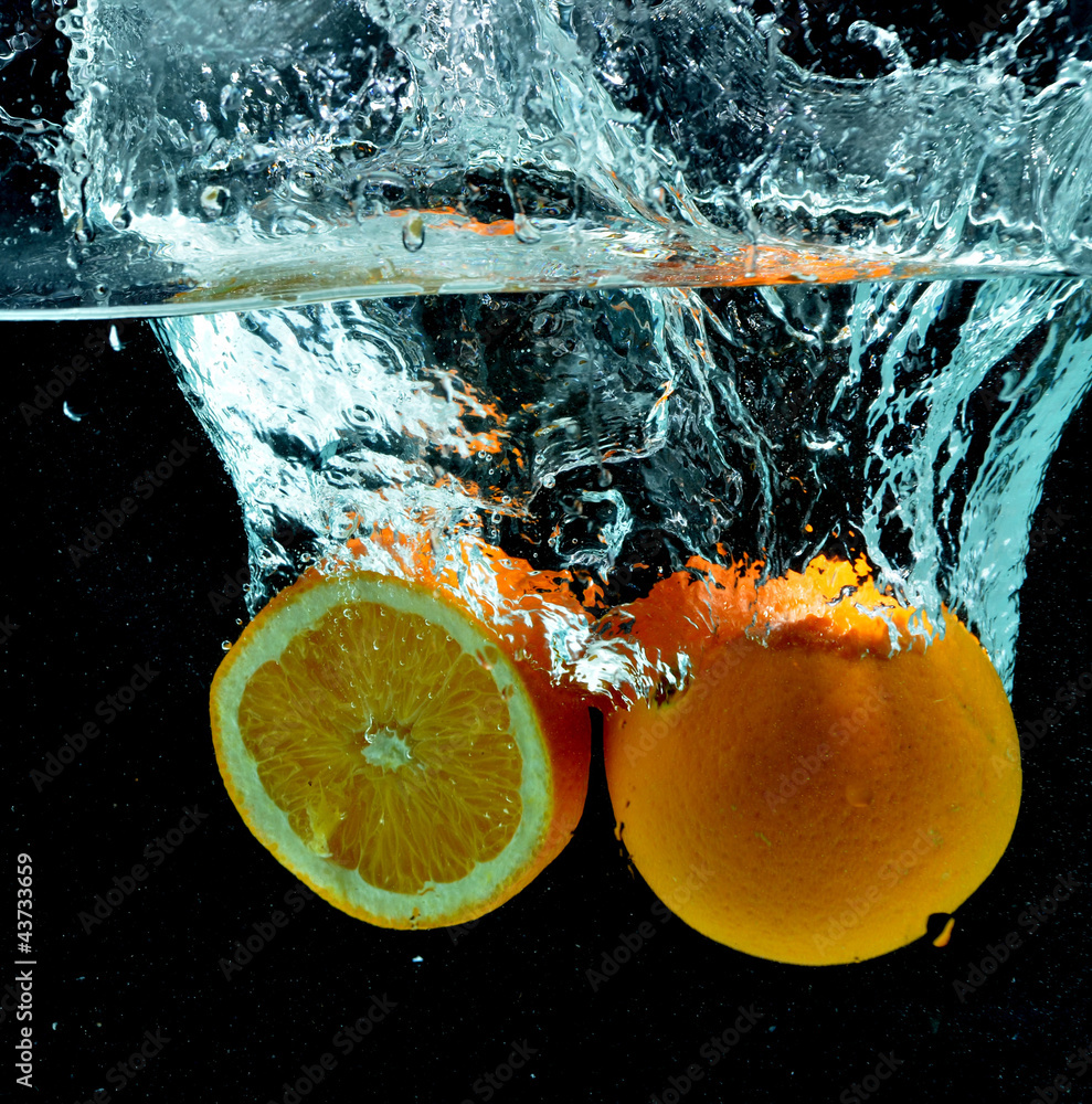 Fototapeta Orange Fruit Splash on water