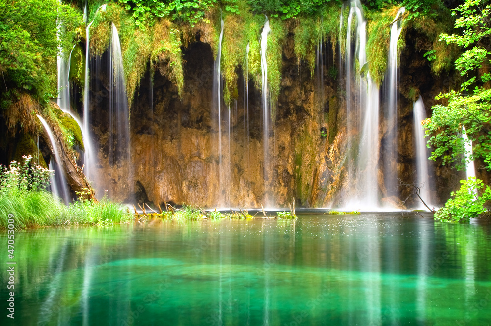 Obraz Tryptyk Beautiful waterfalls at