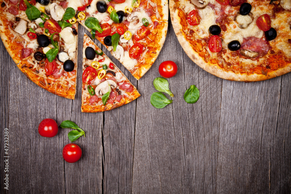 Obraz Tryptyk Delicious italian pizzas