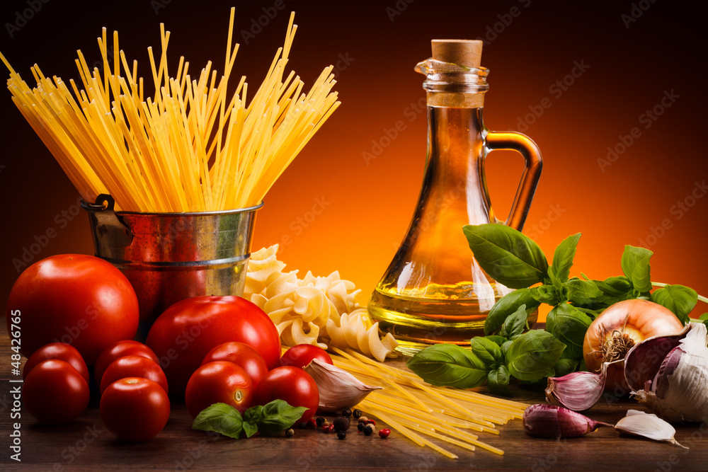 Obraz Tryptyk Pasta and fresh vegetables