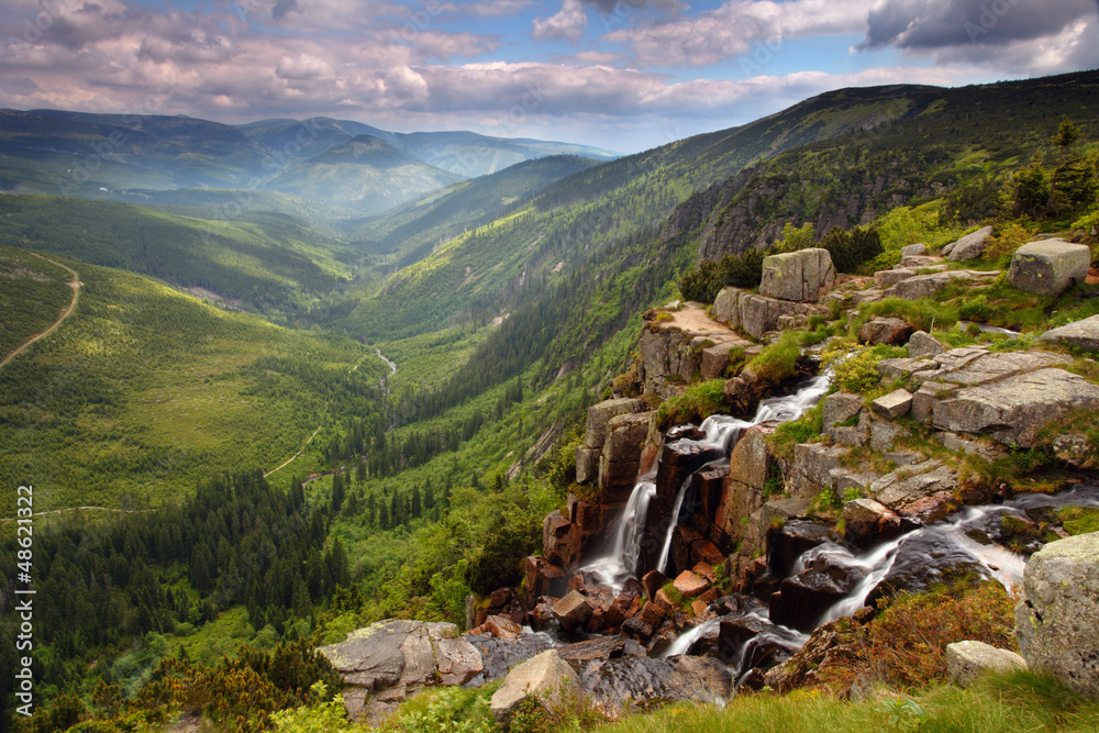 Obraz Tryptyk Pancavsky waterfall in