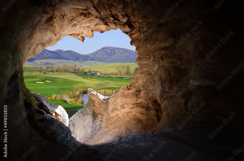 Obraz na płótnie Cave hole to the outside