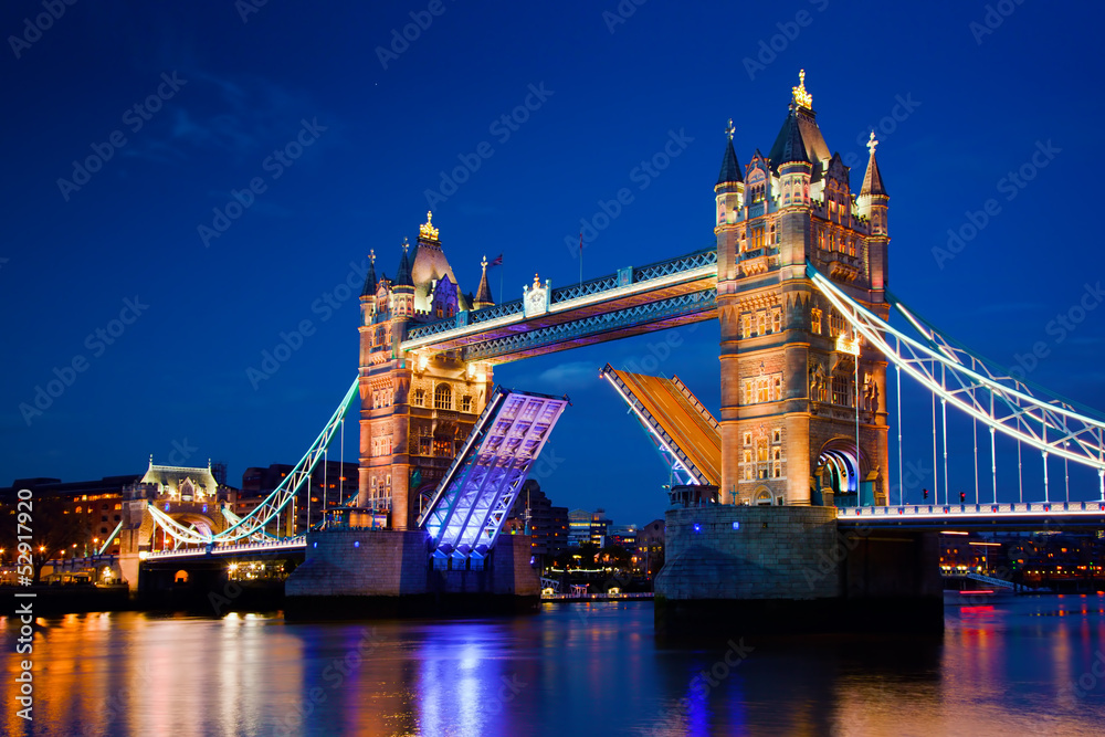 Obraz Kwadryptyk Tower Bridge in London, the UK