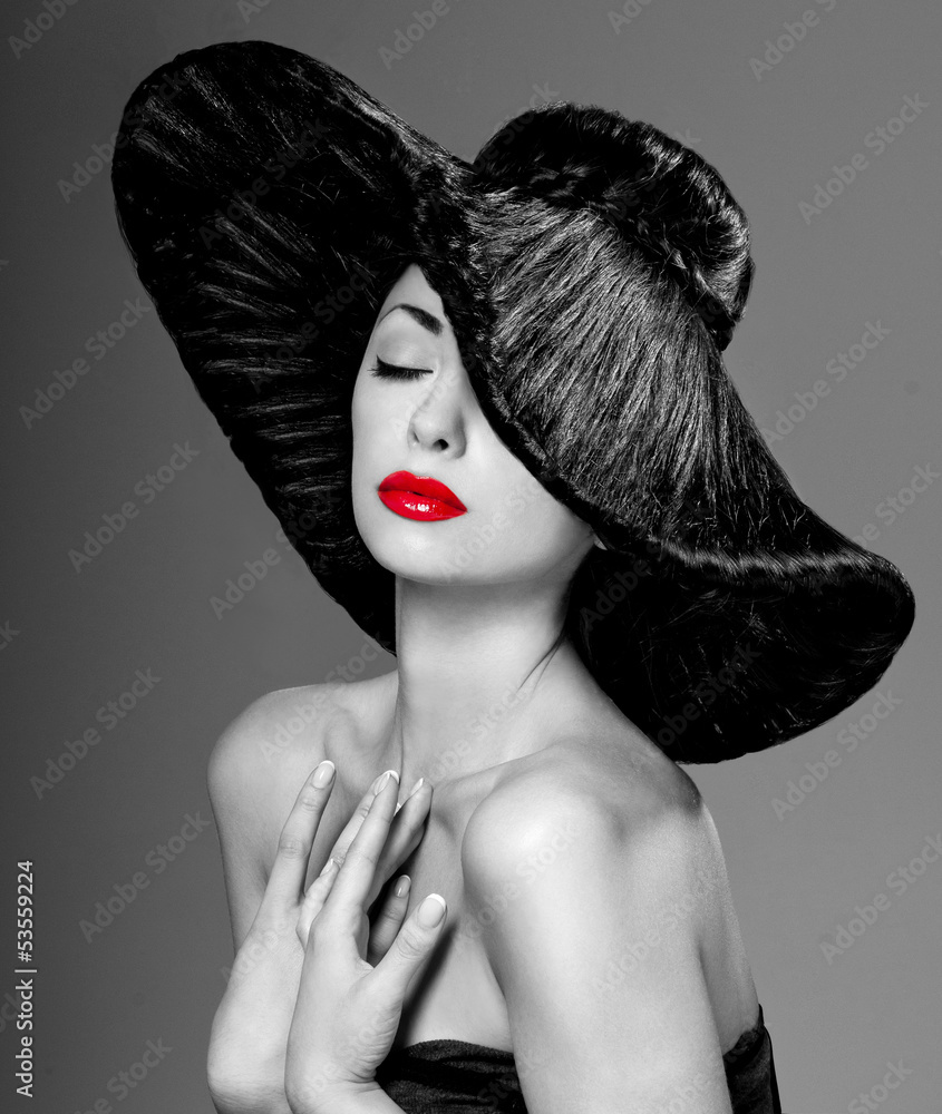 Fototapeta magnificent woman in a hat