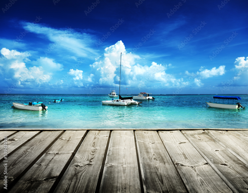 Fototapeta Caribbean beach and yachts