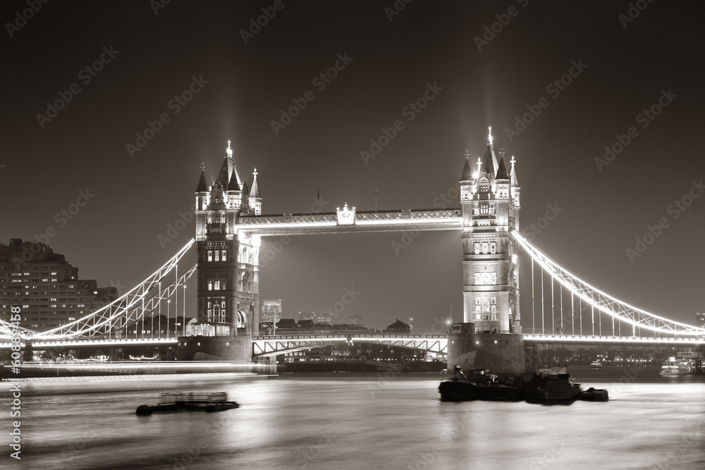Fototapeta Tower Bridge at night in black