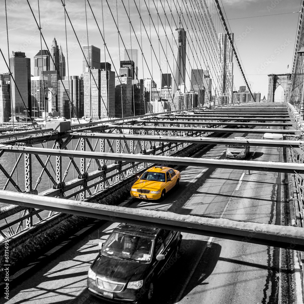 Fototapeta Taxi cab crossing the Brooklyn