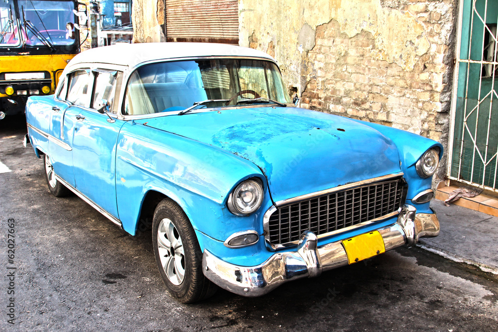 Fototapeta Old cuban car