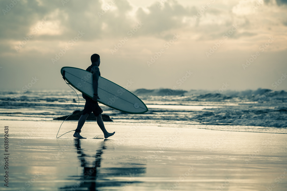 Fototapeta surfer silhouette during