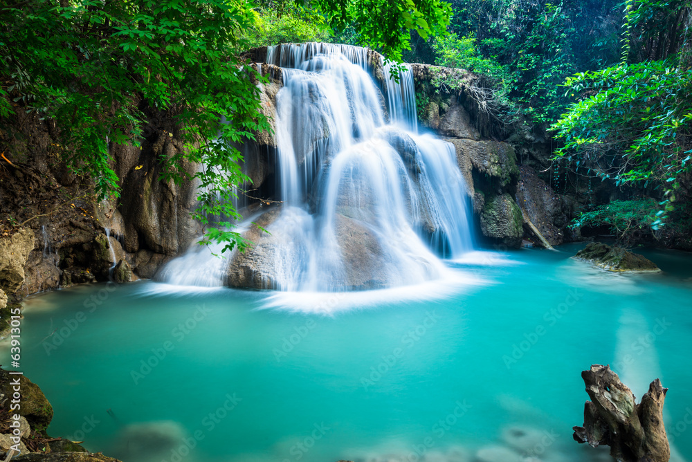Obraz Tryptyk Huay Mae Kamin Waterfall in