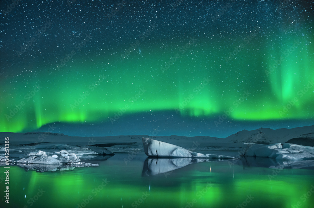 Obraz na płótnie Icebergs under Northern Lights