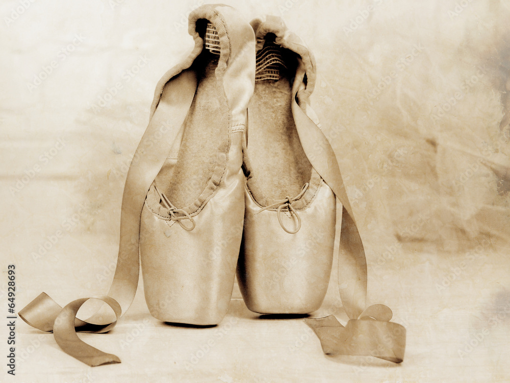Obraz Pentaptyk Ballet pointe shoes on floor