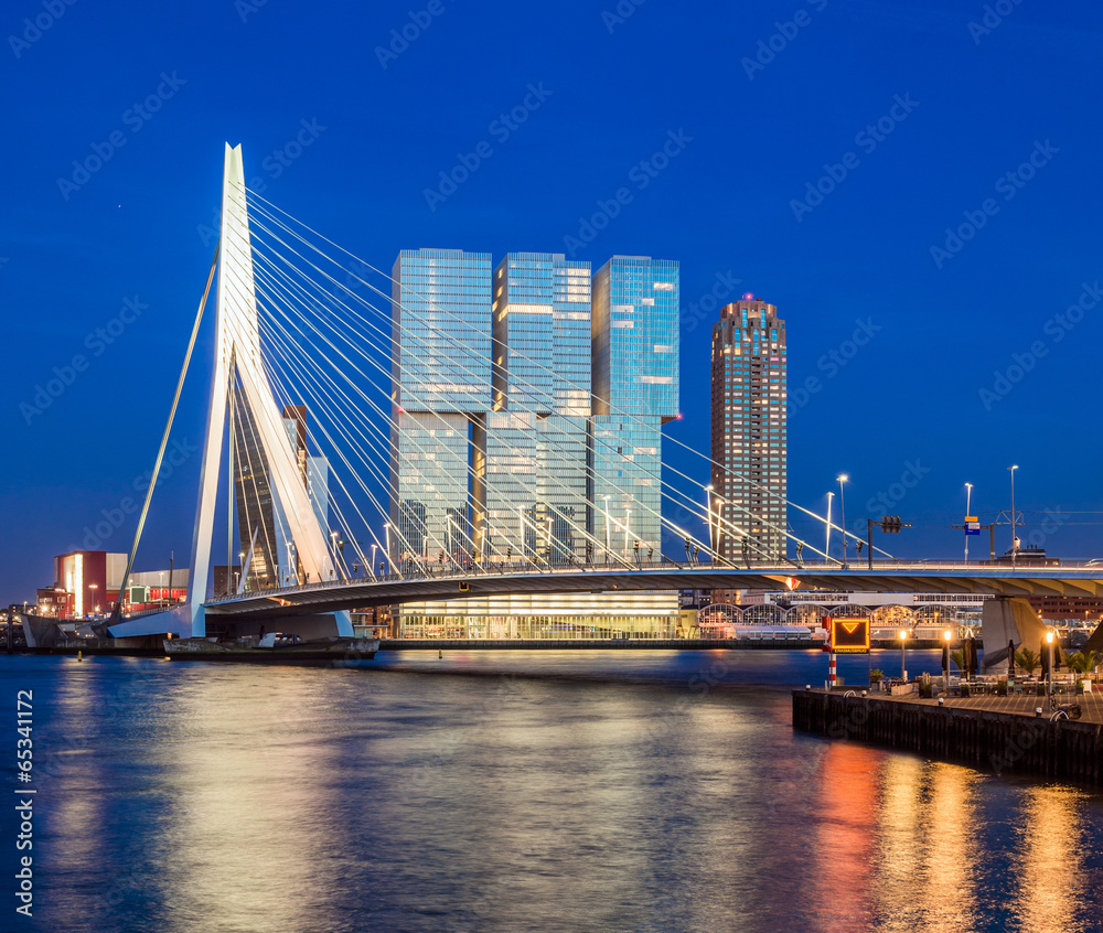 Obraz Pentaptyk Erasmus Bridge During Blue