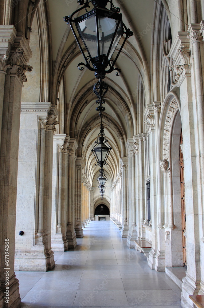 Obraz Dyptyk Colonnade in Vienna City Hall,