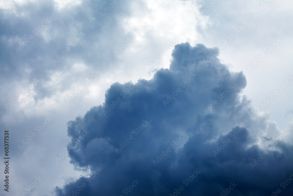 Obraz na płótnie Dramatic sky with stormy