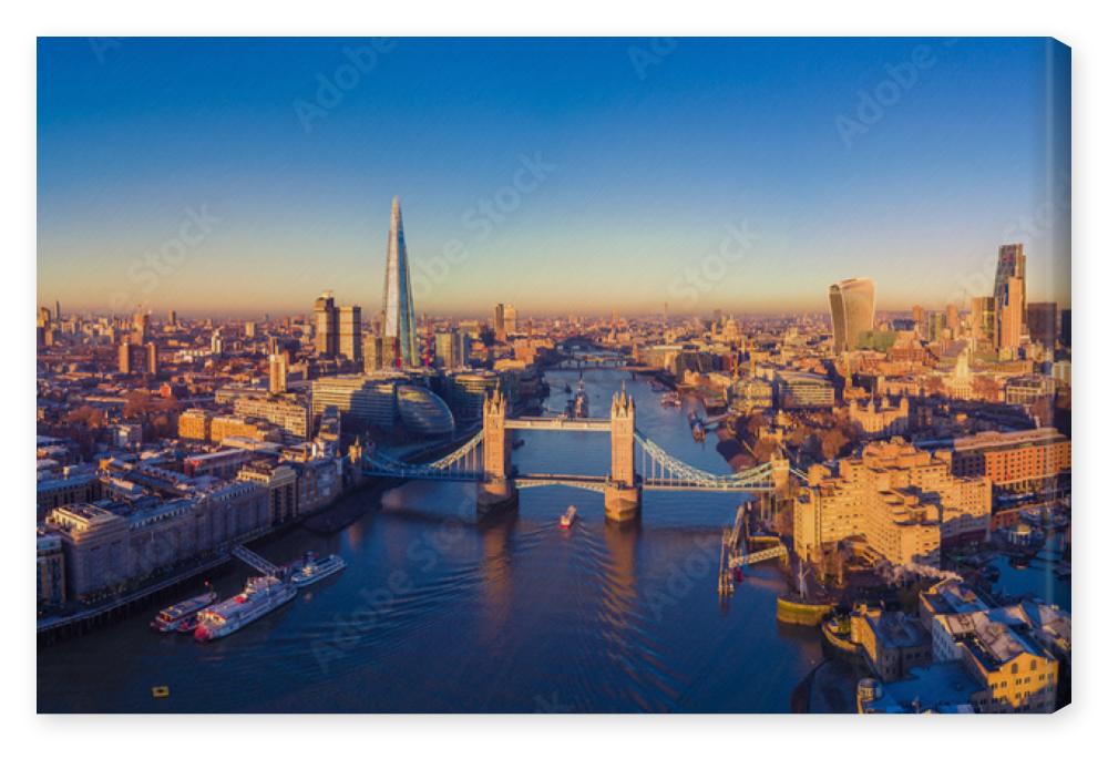 Obraz na płótnie Aerial view of London and the