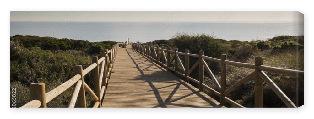 Obraz na płótnie Walkway in Cabopino, Marbella,