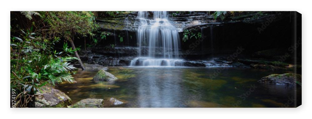 Obraz na płótnie Bushland waterfall and oasis