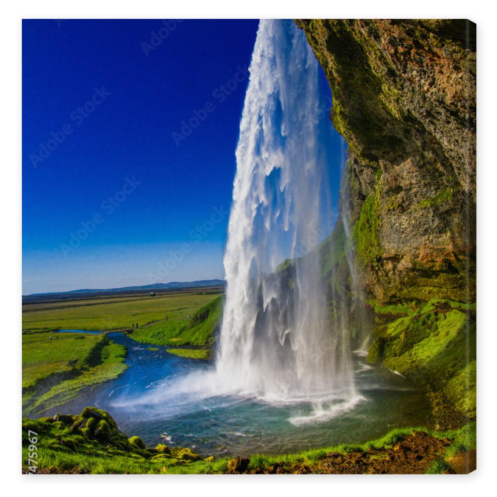 Obraz na płótnie waterfall on the countryside