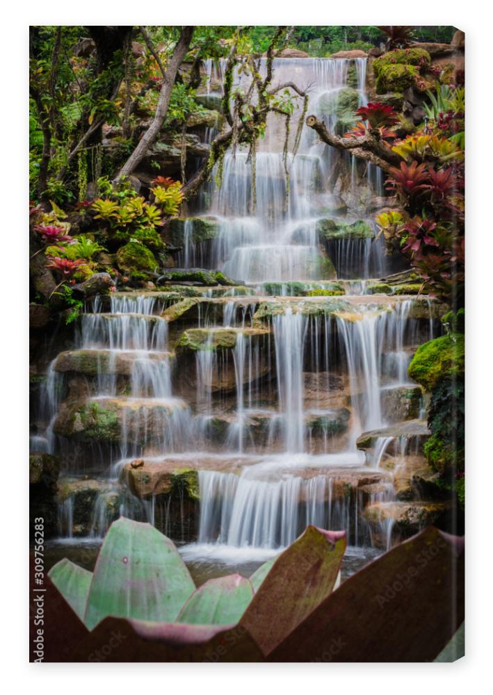 Obraz na płótnie waterfall in the garden