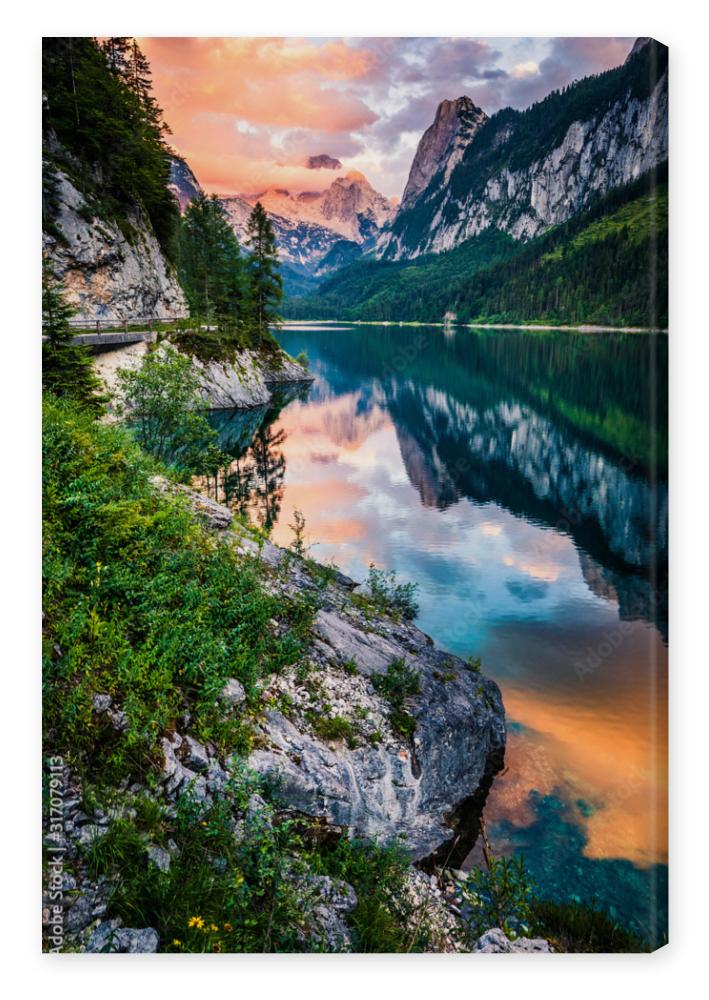 Obraz na płótnie Gosausee lake in sunset,