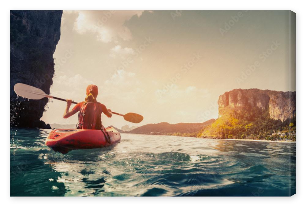 Obraz na płótnie Lady with kayak