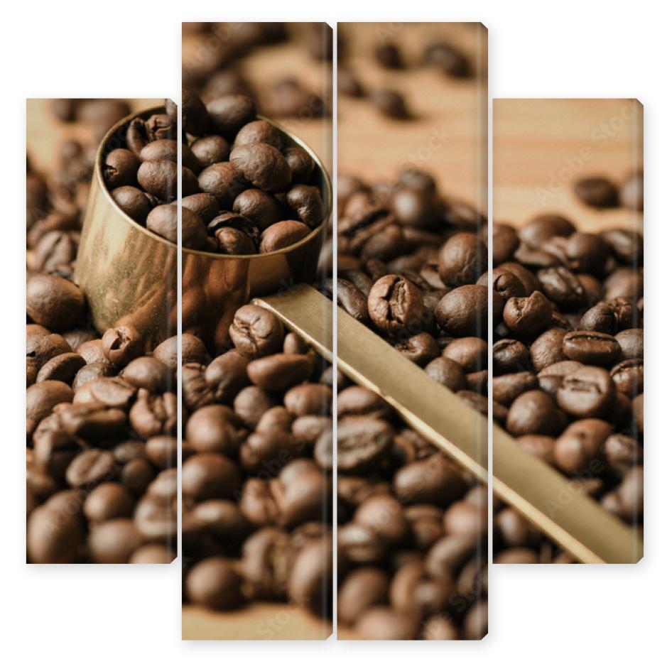 Obraz Kwadryptyk Coffee beans are poured on a