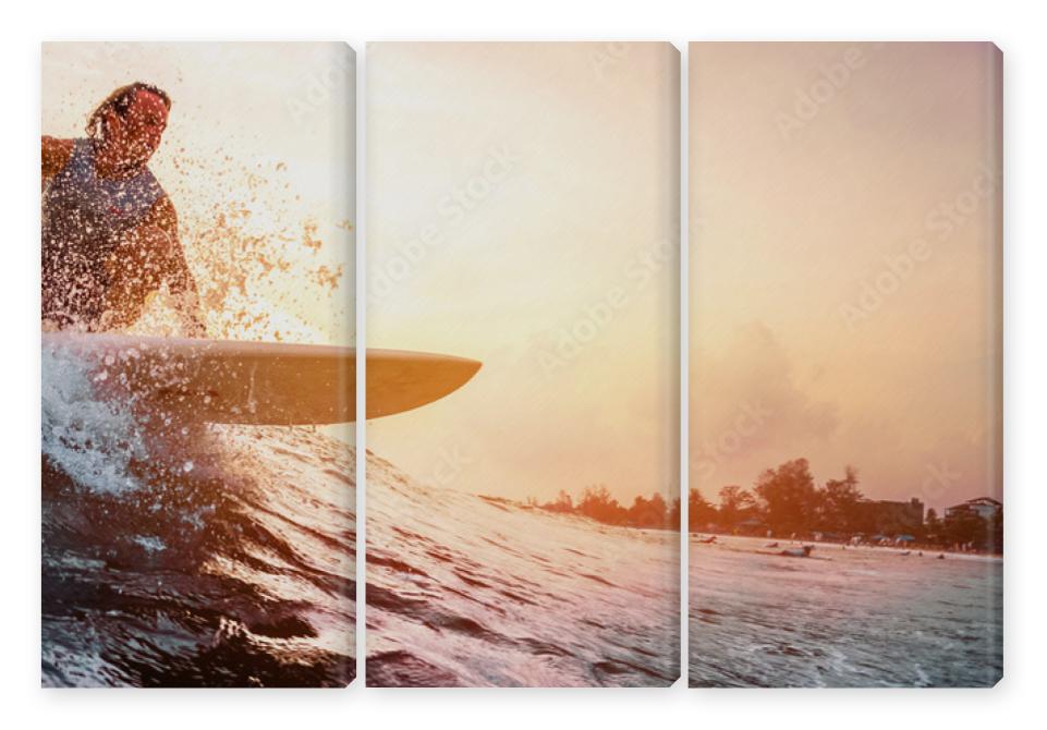 Obraz Tryptyk Surfer rides the ocean wave