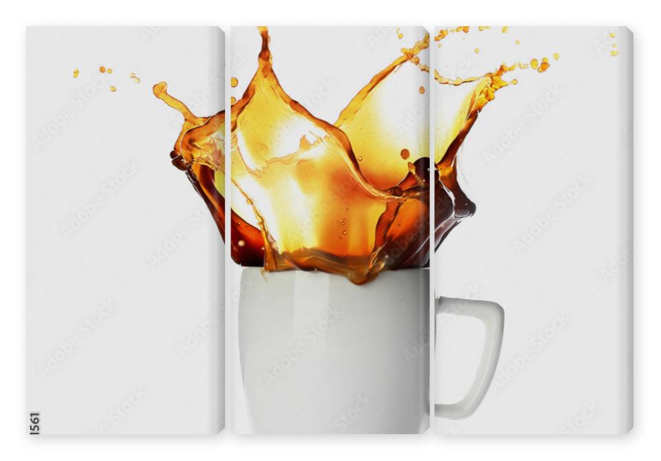 Obraz Tryptyk Splash of coffee in cup on